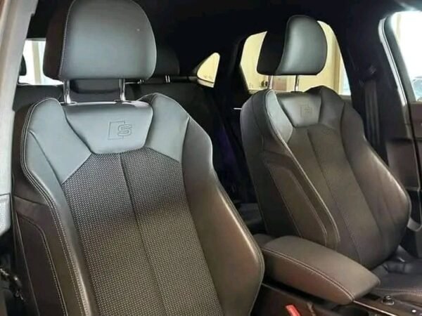 Audi Q3 35 TFSI S-line Sportback – Image 12