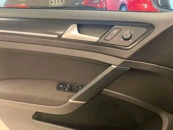 Volkswagen Golf 1.6 – Image 15