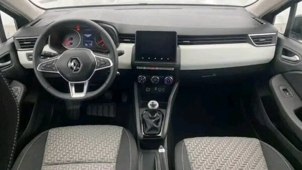 RENAULT CLIO – Image 11