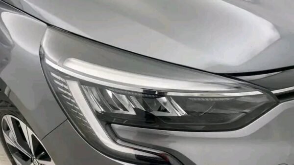 RENAULT CLIO – Image 10
