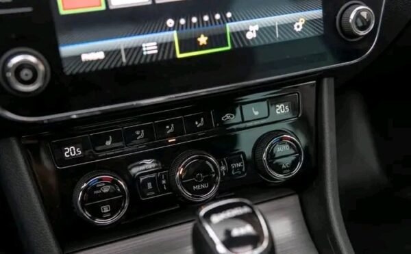 Skoda Superb – Image 22