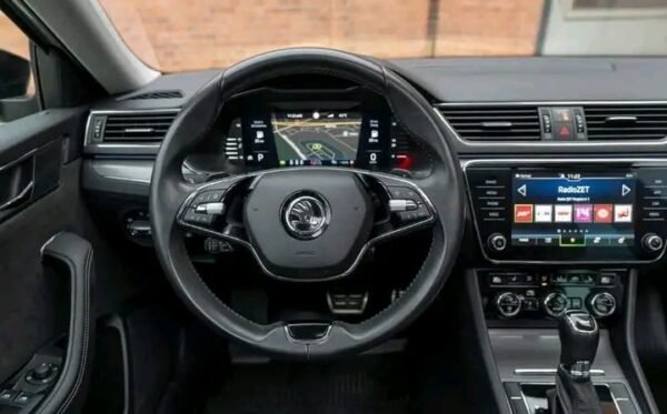 Skoda Superb – Image 32