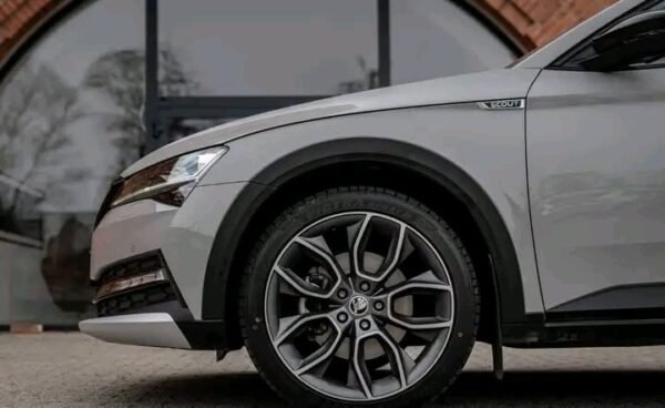 Skoda Superb – Image 5