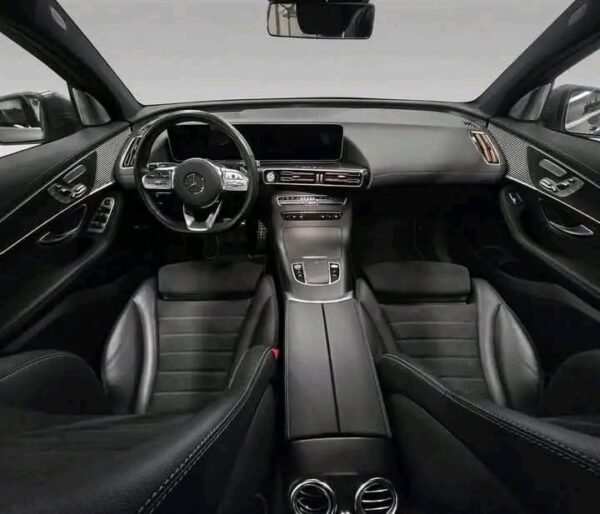 Mercedes-Benz EQC 400 4MATIC AMG – Image 6