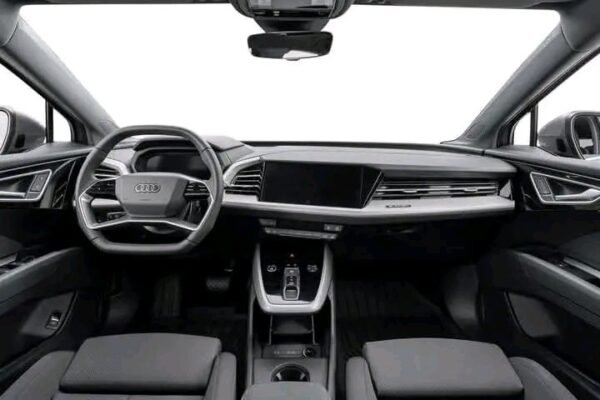 Audi Q4 e-tron - Image 10