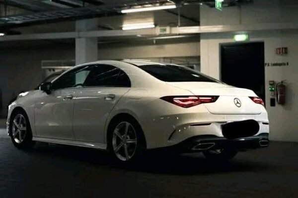 Mercedes-Benz CLA 180 AMG – Image 9