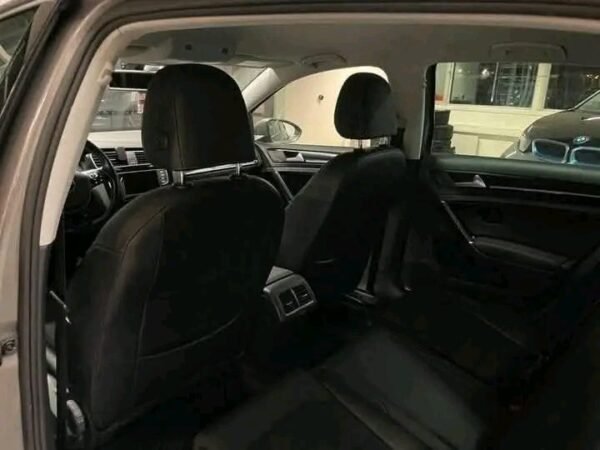 Volkswagen Golf 1.4 – Image 10