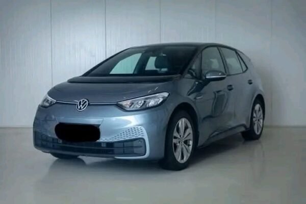 Volkswagen ID.3 Pro - Image 2