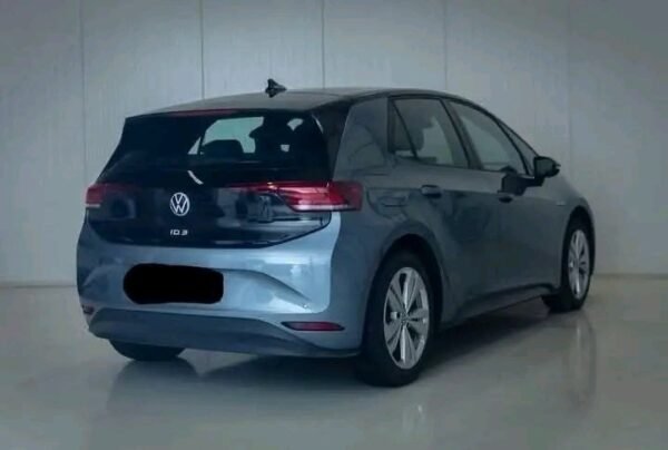 Volkswagen ID.3 Pro - Image 16