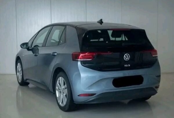 Volkswagen ID.3 Pro - Image 18