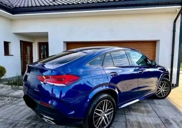 Mercedes-Benz GLE – Image 30