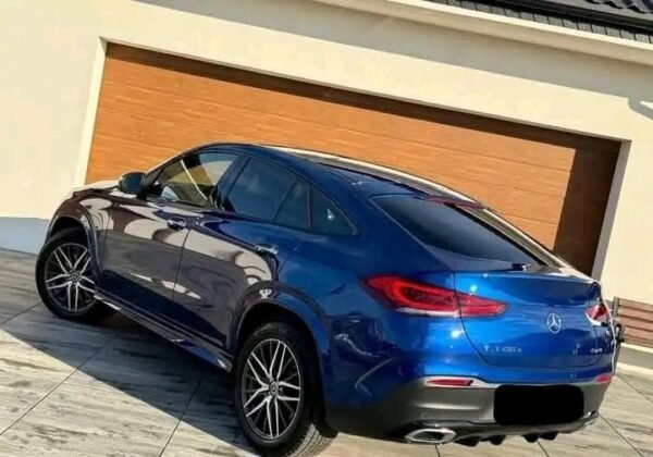 Mercedes-Benz GLE – Image 28