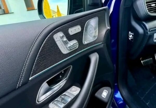 Mercedes-Benz GLE – Image 20