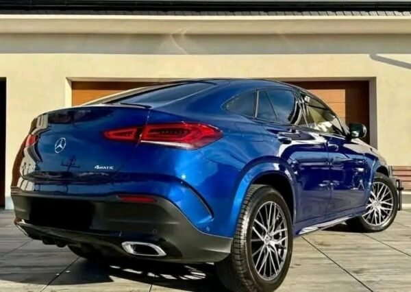 Mercedes-Benz GLE – Image 29