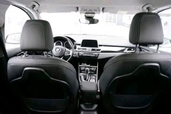 BMW 2 – Image 5