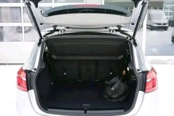BMW 2 – Image 8
