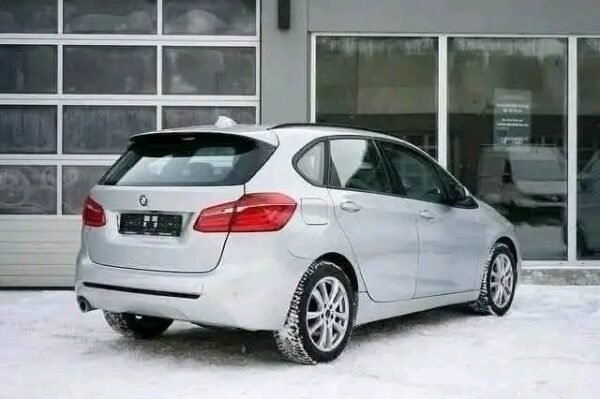 BMW 2 – Image 12