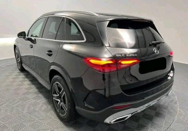 Mercedes-Benz GLC 2.0 – Image 28