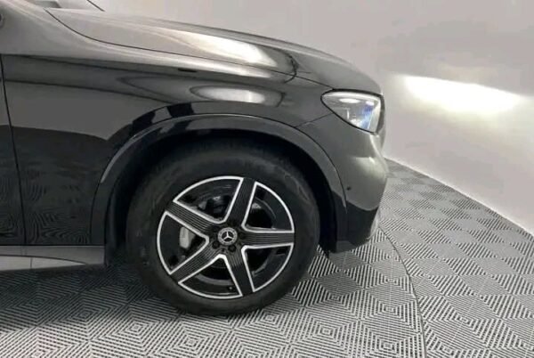 Mercedes-Benz GLC 2.0 – Image 3