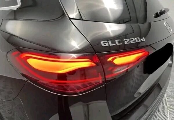 Mercedes-Benz GLC 2.0 – Image 25