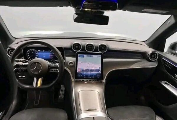 Mercedes-Benz GLC 2.0 – Image 18