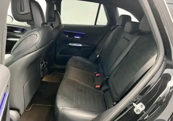 Mercedes-Benz GLC 2.0 – Image 9