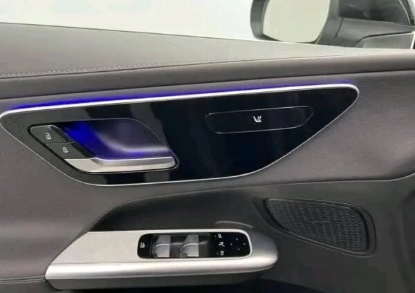 Mercedes-Benz GLC 2.0 – Image 19
