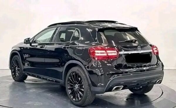 MERCEDES GLA 200/ STARLIGHT – Image 16