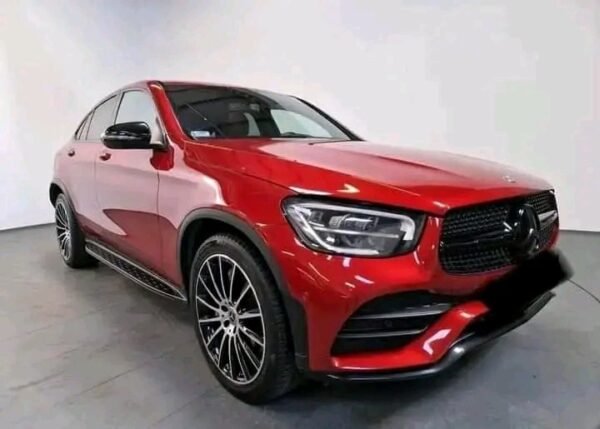 Mercedes-Benz GLC 
 Coupe 220 d 4-Matic – Image 3
