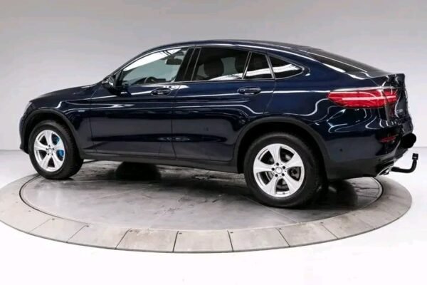 Mercedes-Benz GLC – Image 18