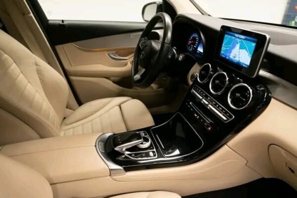 Mercedes-Benz GLC – Image 8