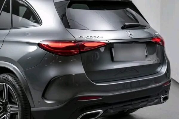 Mercedes-Benz GLC – Image 27