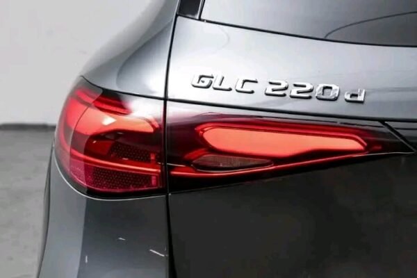 Mercedes-Benz GLC – Image 23
