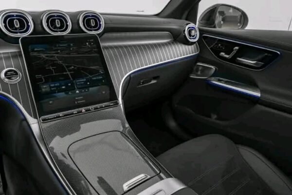 Mercedes-Benz GLC – Image 13