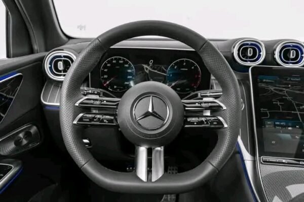 Mercedes-Benz GLC – Image 16
