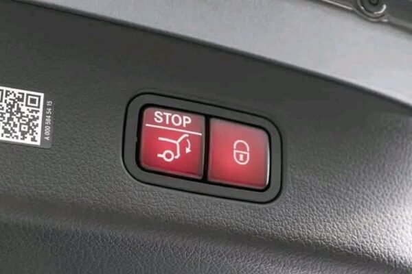 Mercedes-Benz GLC – Image 22