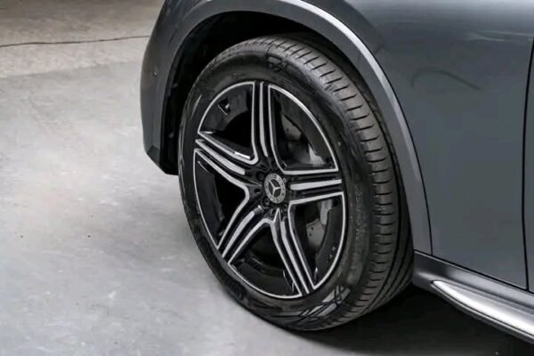 Mercedes-Benz GLC – Image 20