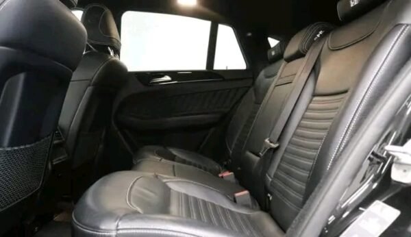 Mercedes-Benz GLE
COUPE 350d – Image 10