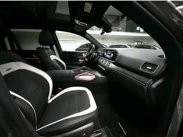 Mercedes-Benz GLE 63 S AMG – Image 14