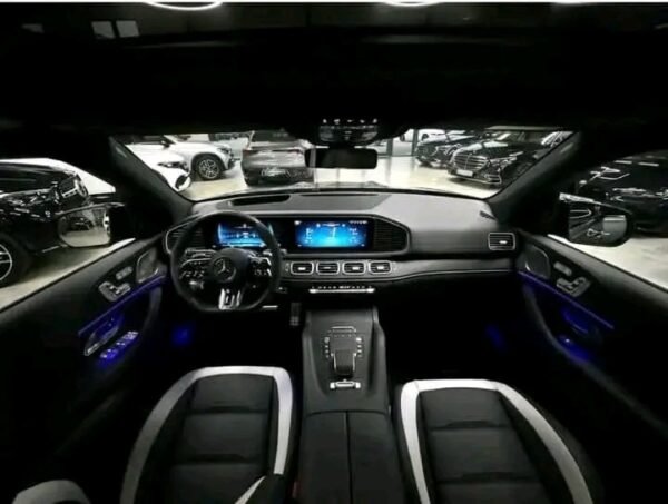 Mercedes-Benz GLE 63 S AMG – Image 13