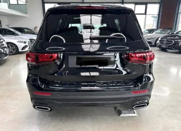 Mercedes-Benz GLB 200 AMG – Image 20