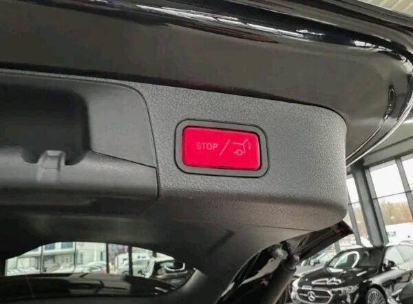 Mercedes-Benz GLB 200 AMG – Image 13