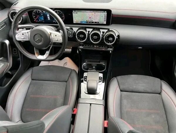 Mercedes-Benz CLA 200d*AMG-LINE – Image 11