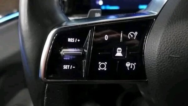 Renault Mégane – Image 19