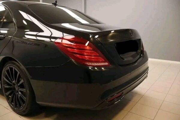 Mercedes-Benz S-Class 350d AMG 4matic – Image 24
