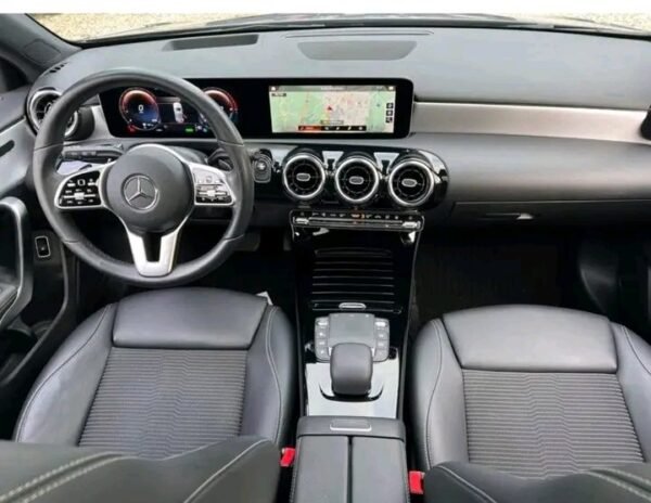 Mercedes-Benz A – Image 4