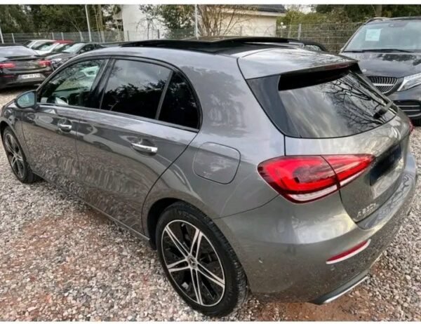 Mercedes-Benz A – Image 9