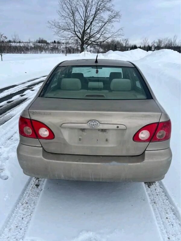 Toyota Corolla 2007 - Image 17