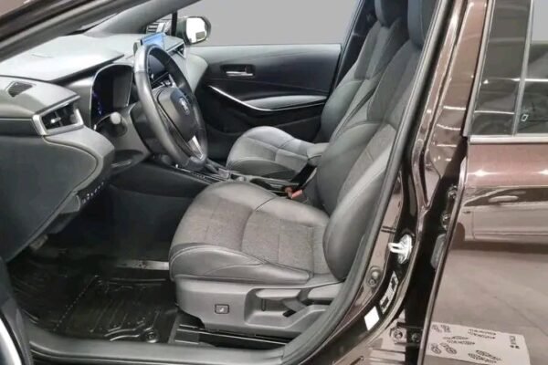 Toyota Corolla – Image 19