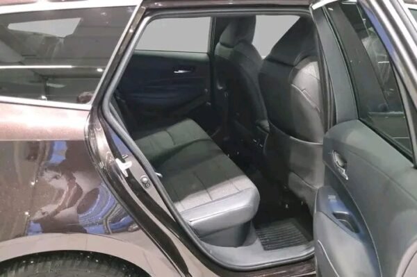 Toyota Corolla – Image 13